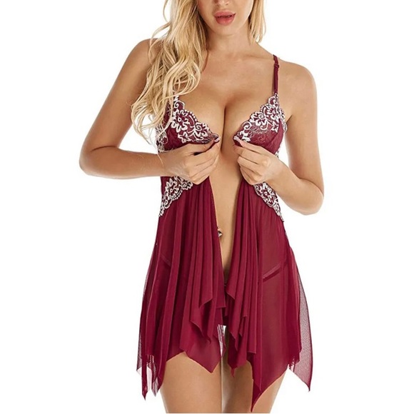 SHEIN Other - Shein Women's Soft Cool Front Lace Strappy V-Neck Strappy Nightwear Size L Wine